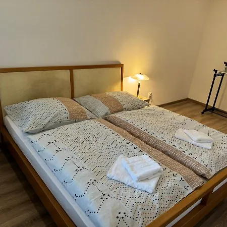 Apartment Bulharska Trojizbovy