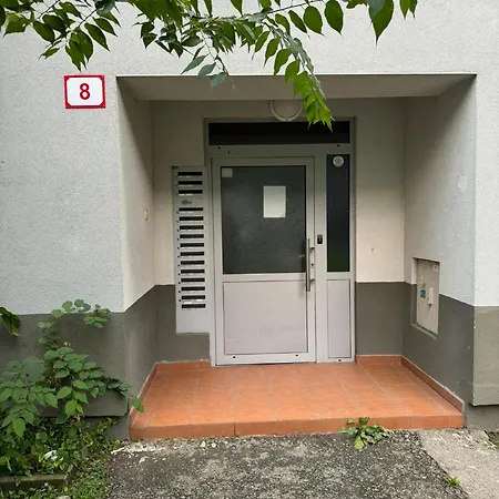 Apartment Bulharska Trojizbovy Kosice