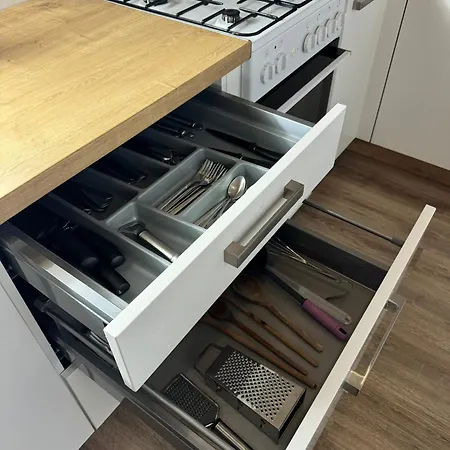 Bulharska Trojizbovy Apartman