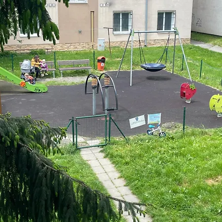 Апартаменти S Dvoma Spalnami